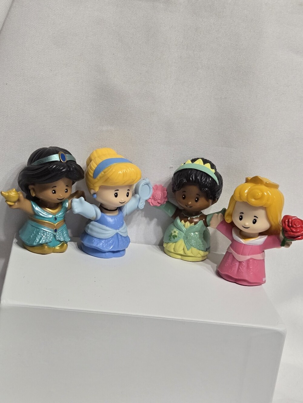 Fisher Price Little People Set of 4 Disney Princess Figures Great Condition Cind